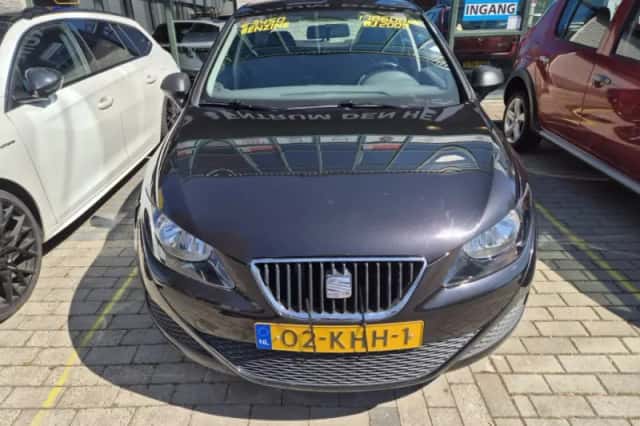 SEAT Ibiza (2009) thumbnail 2