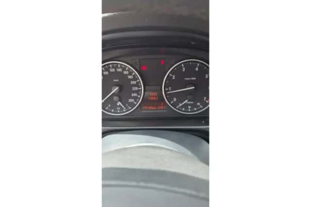 BMW 3-Serie (2010) thumbnail 5