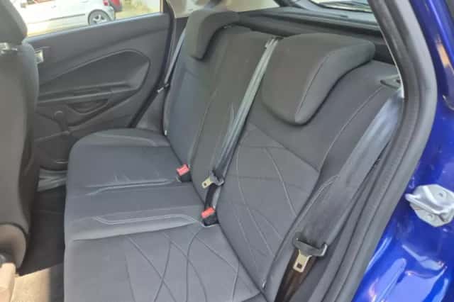 Ford Fiesta (2015) thumbnail 5