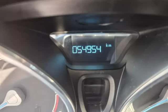 Ford Fiesta (2015) thumbnail 6