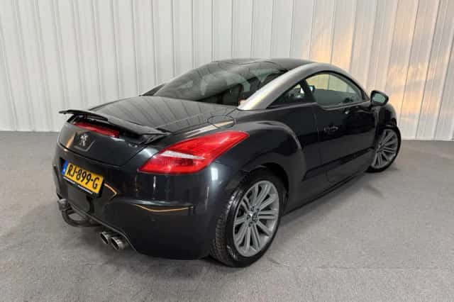 Peugeot RCZ (2010) thumbnail 2