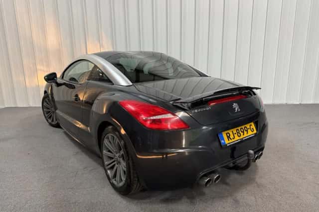 Peugeot RCZ (2010) thumbnail 4