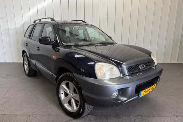 Hyundai Santa Fe (2004) thumbnail 1