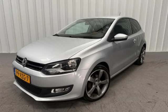 Volkswagen Polo (2011) thumbnail 3