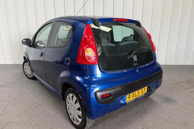 Peugeot 107 (2006) thumbnail 2