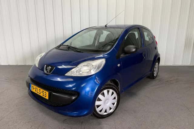 Peugeot 107 (2006) thumbnail 3