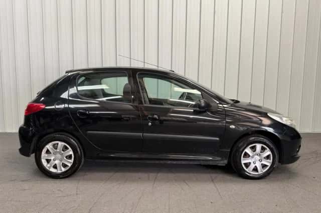 Peugeot 206 (2009) thumbnail 5