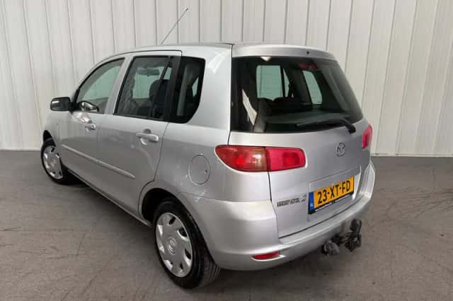 Mazda 2 (2007) thumbnail 4