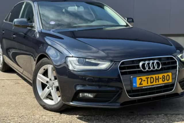 Audi A4 (2014) thumbnail 1