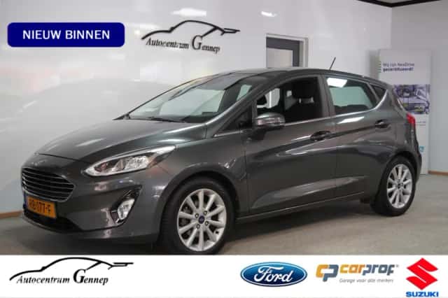 Ford Fiesta (2017) thumbnail 2