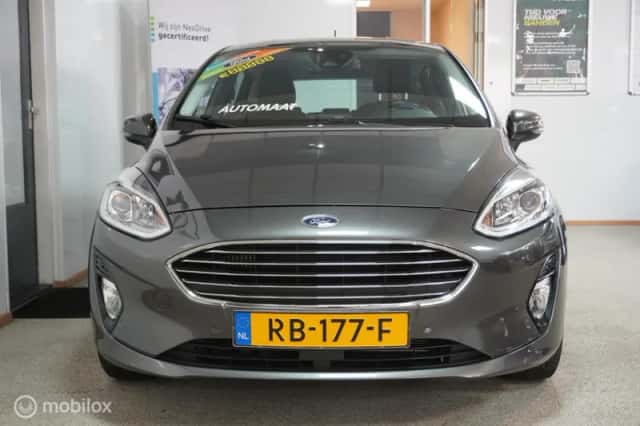 Ford Fiesta (2017) thumbnail 5