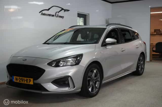 Ford Focus (2019) thumbnail 4