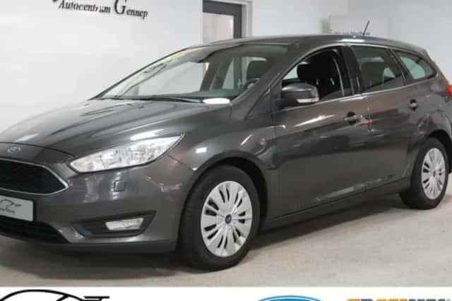 Ford Focus (2018) thumbnail 1