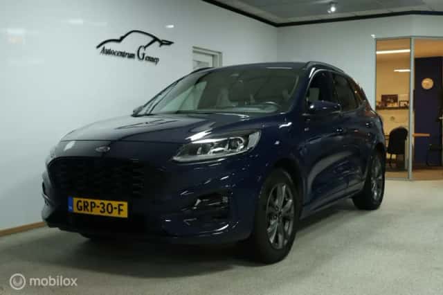 Ford Kuga (2020) thumbnail 4