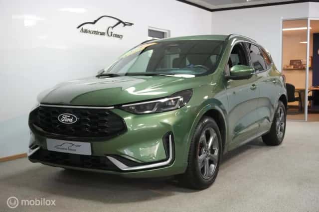 Ford Kuga (2025) thumbnail 4