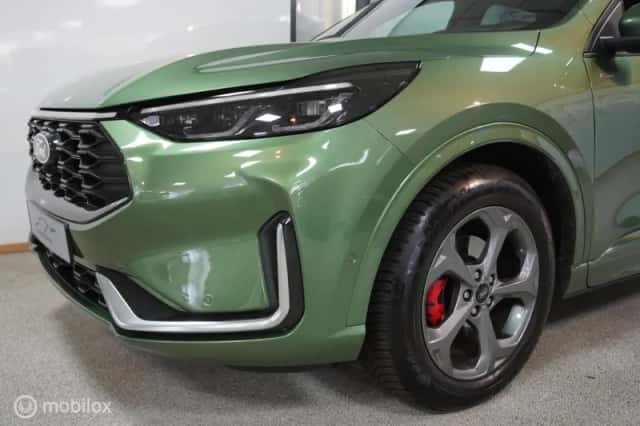 Ford Kuga (2025) thumbnail 5