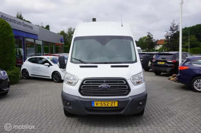 Ford Transit (2019) thumbnail 4