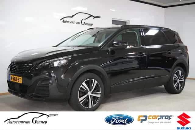 Peugeot 5008 (2017) thumbnail 2