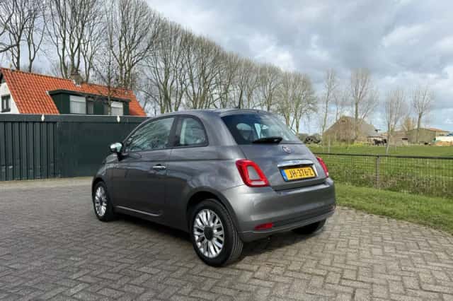 Fiat 500 (2016) thumbnail 2
