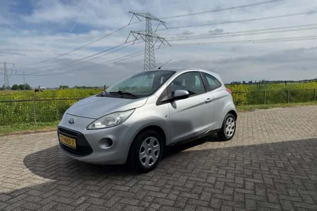Ford Ka (2009) thumbnail 4