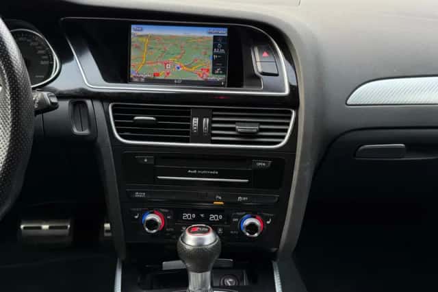 Audi A4 (2013) thumbnail 13