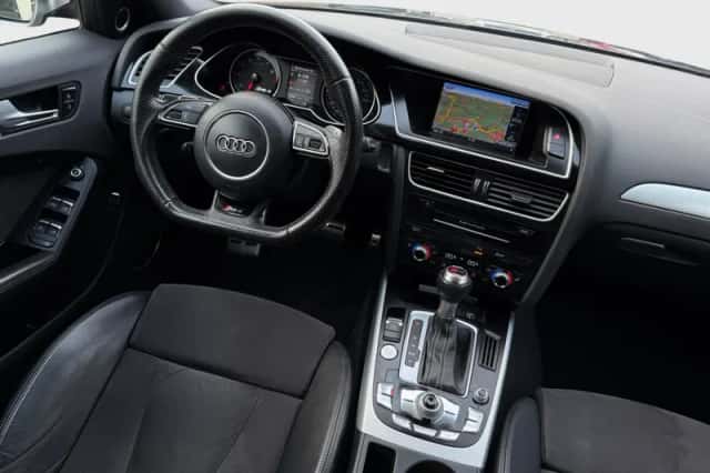 Audi A4 (2013) thumbnail 14