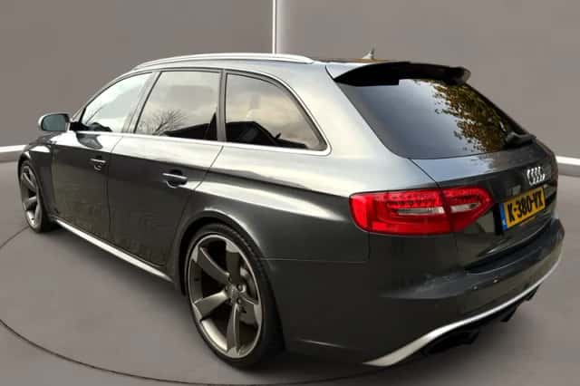Audi A4 (2013) thumbnail 5