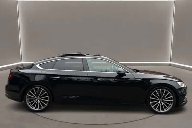 Audi A5 (2019) thumbnail 4