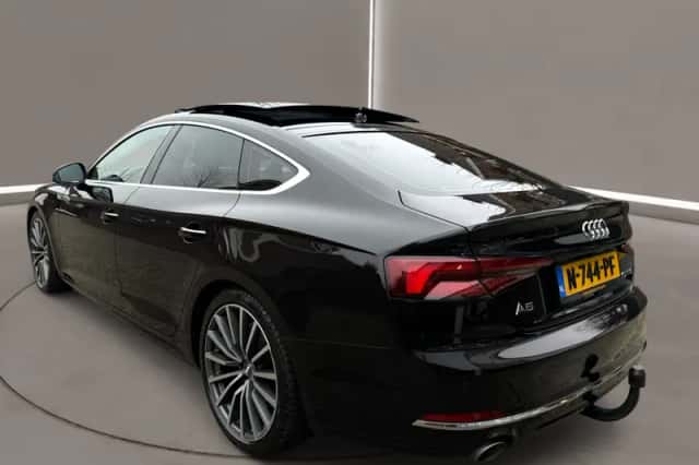 Audi A5 (2019) thumbnail 5