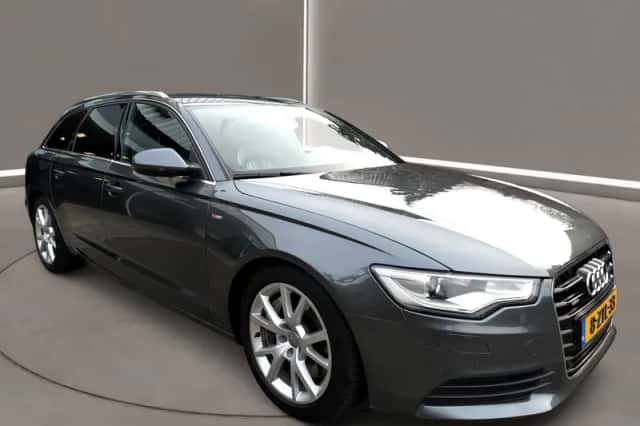 Audi A6 (2012) thumbnail 2