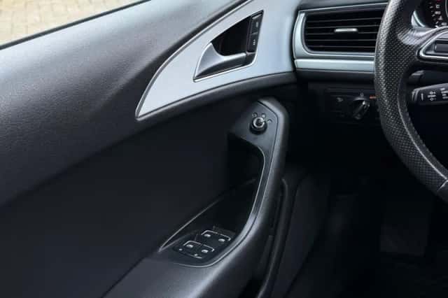 Audi A6 (2012) thumbnail 16