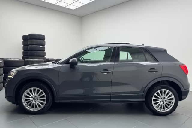 Audi Q2 (2017) thumbnail 3