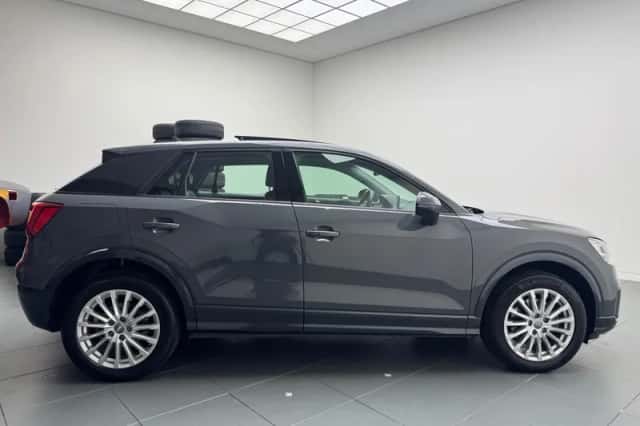 Audi Q2 (2017) thumbnail 4
