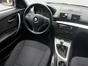 BMW 1-Serie (2010) thumbnail 15