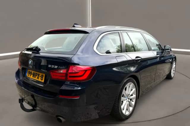 BMW 5-Serie (2010) thumbnail 6
