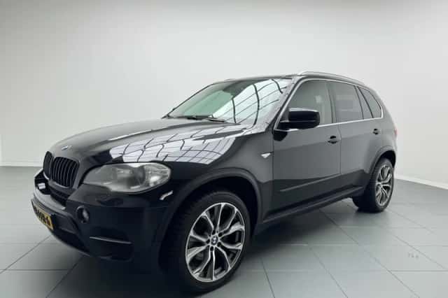 BMW X5 (2011) thumbnail 1