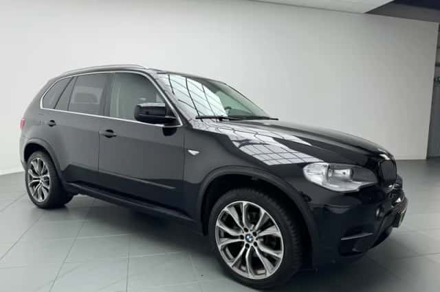BMW X5 (2011) thumbnail 2