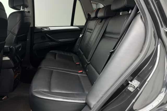BMW X5 (2011) thumbnail 9