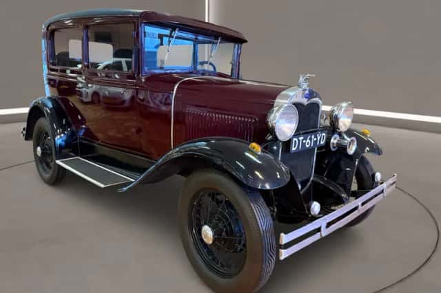 Ford Model A (1930) thumbnail 2