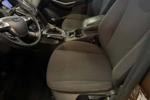 Ford Focus (2013) thumbnail 8