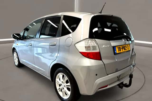 Honda Jazz (2011) thumbnail 4