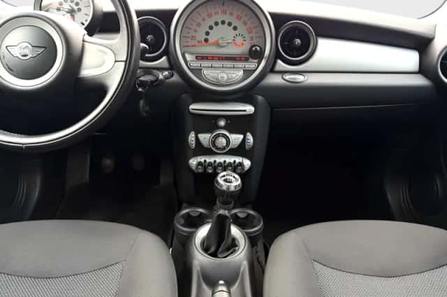 MINI Mini (2009) thumbnail 11