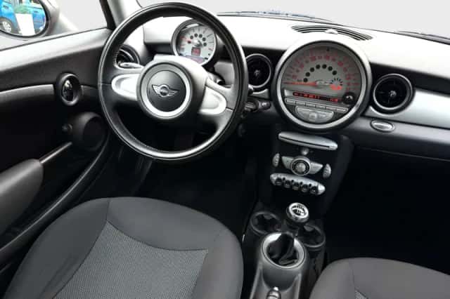 MINI Mini (2009) thumbnail 14