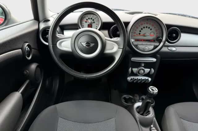 MINI Mini (2009) thumbnail 9
