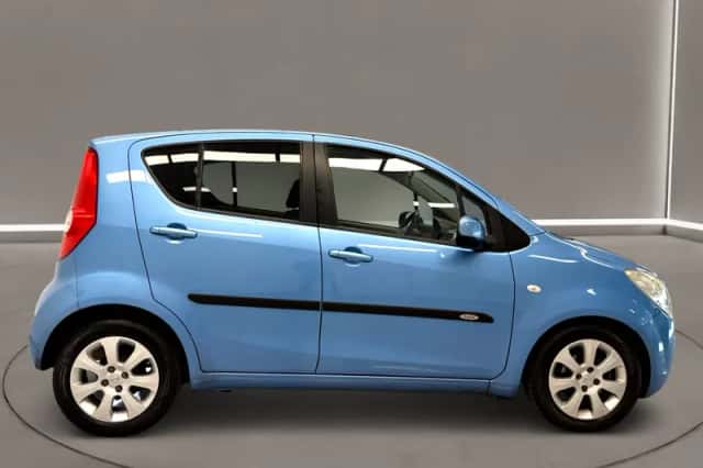 Opel Agila (2009) thumbnail 4