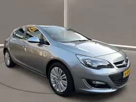 Opel Astra (2013) thumbnail 2