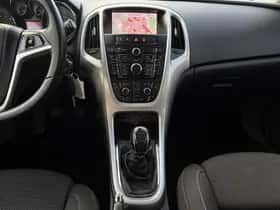 Opel Astra (2013) thumbnail 11