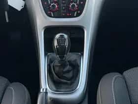 Opel Astra (2013) thumbnail 13