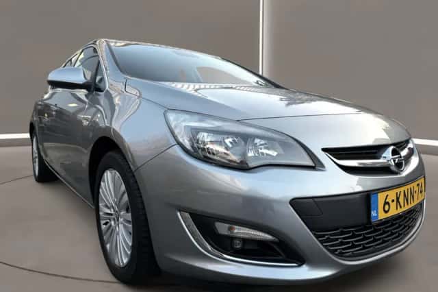 Opel Astra (2013) thumbnail 19