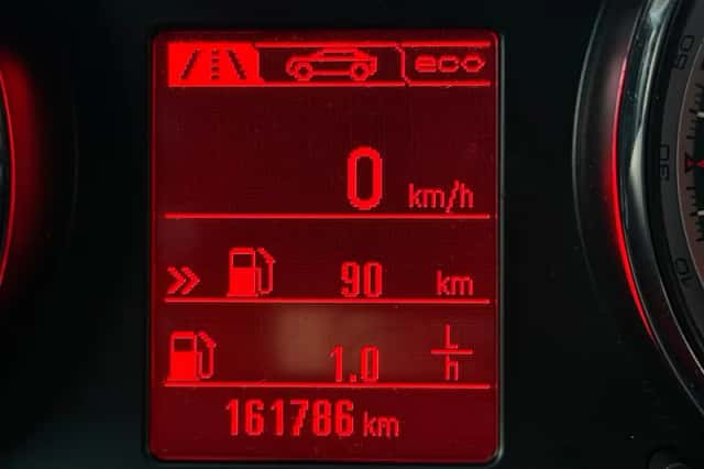 Opel Astra (2013) thumbnail 10